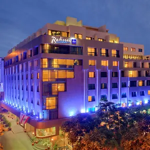 Hotel Radisson Blu Martinez, Beiroet